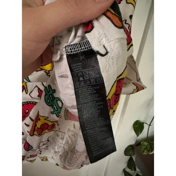 Forever21 Women’s size Medium Pop Art graphic Tanktop - Picture 5 of 6